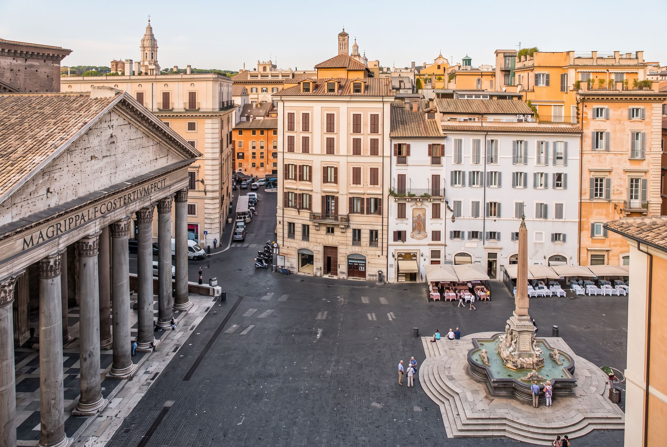 Albergo del Senato Pantheon facade